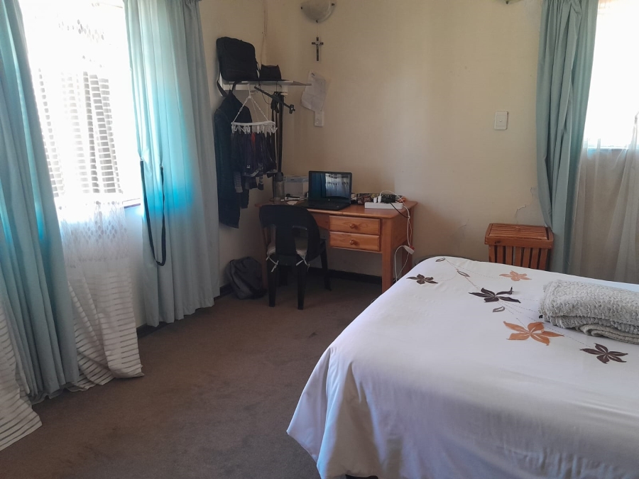 3 Bedroom Property for Sale in Protea Park North West